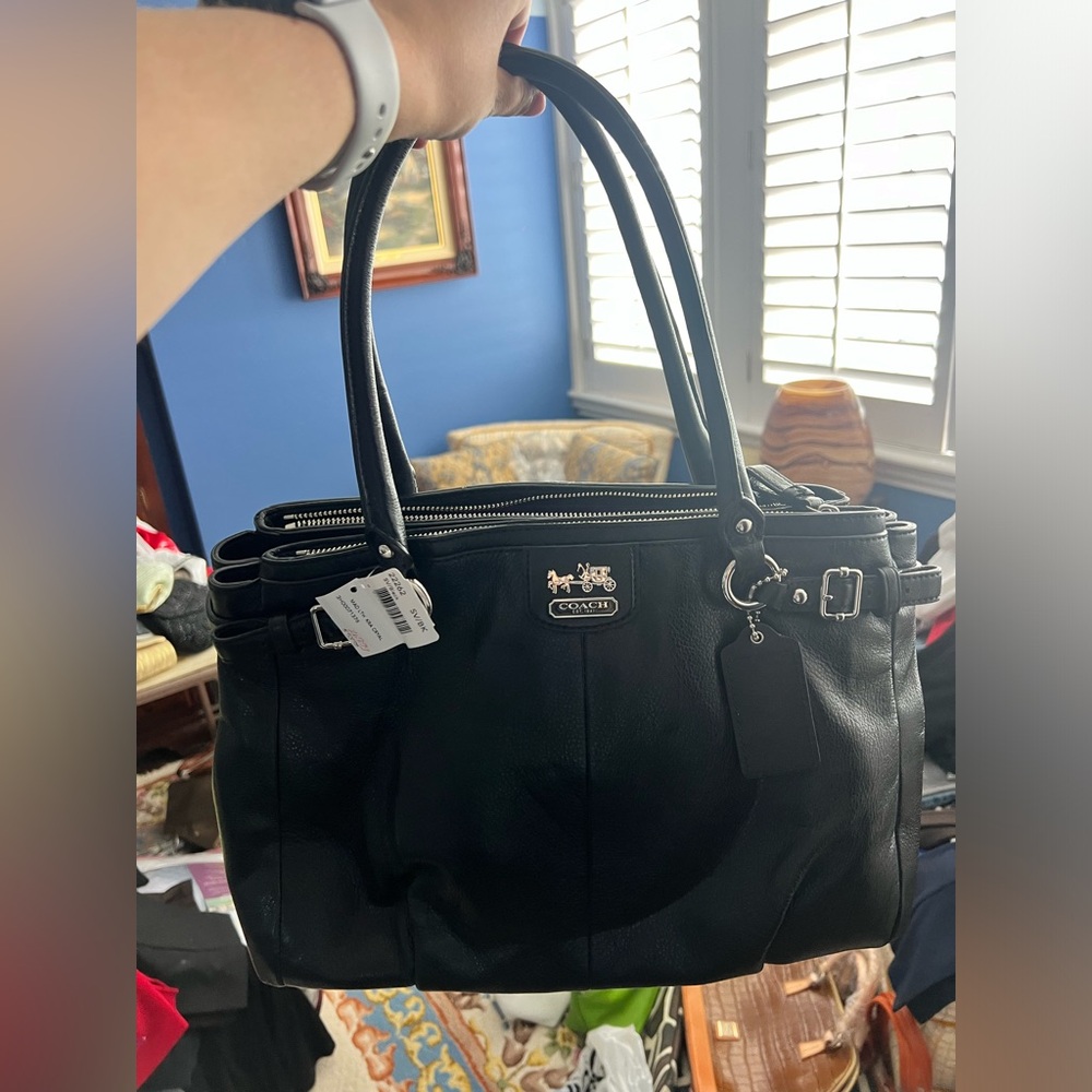 Coach Black Purse NWT 🖤